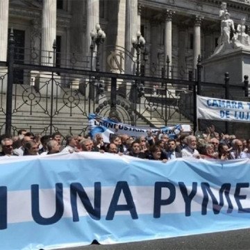 CRISIS INDUSTRIAL Y DE EMPLEO / una Cámara asegura que en 2026 cerrarán 30 mil PYMES argentinas