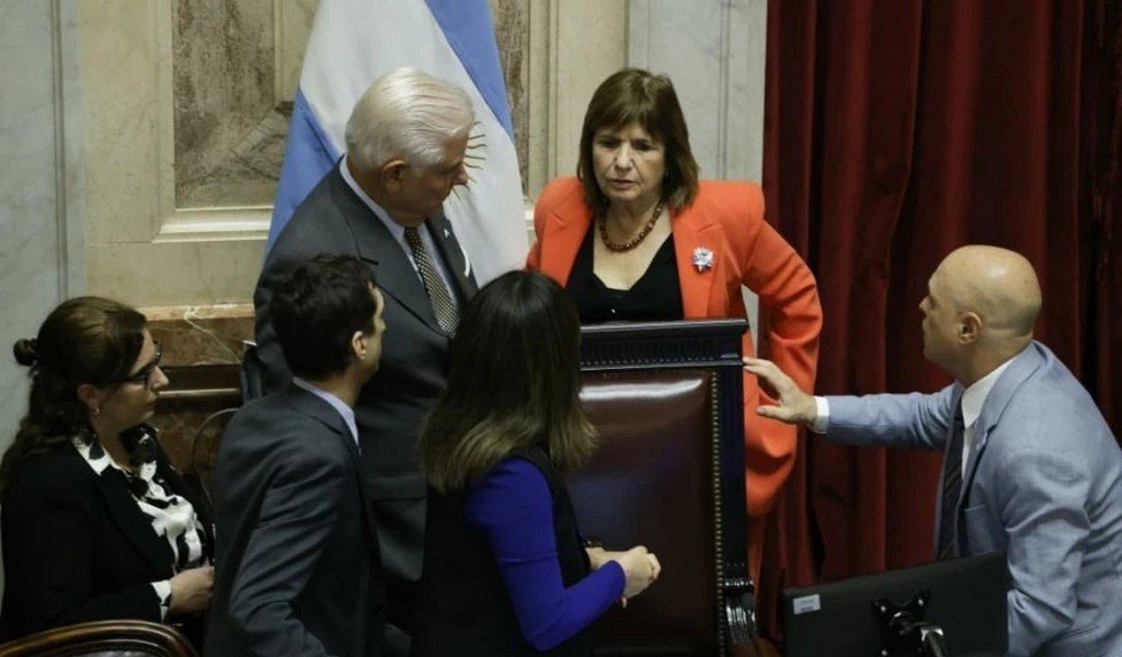 TURBULENCIA EN EL SENADO: Bullrich avanzó en aprobar el pliego de la cuñada de Alconada Mon