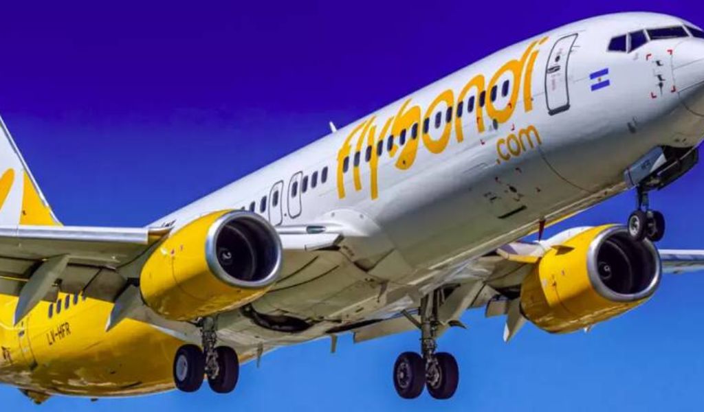 Flybondi lo hizo de nuevo / canceló más de 200 vuelos en plena temporada